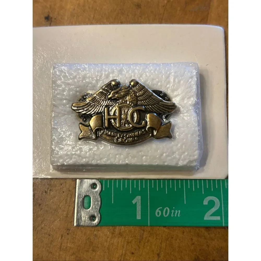 Harley-Davidson HOG 1983 Pin NIP Sealed (5279)